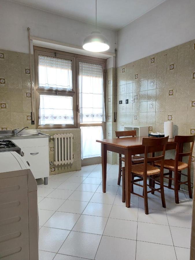 12Min Da Roma Centro Stanza Grande E Luminosa Hotel Ciampino Exterior foto